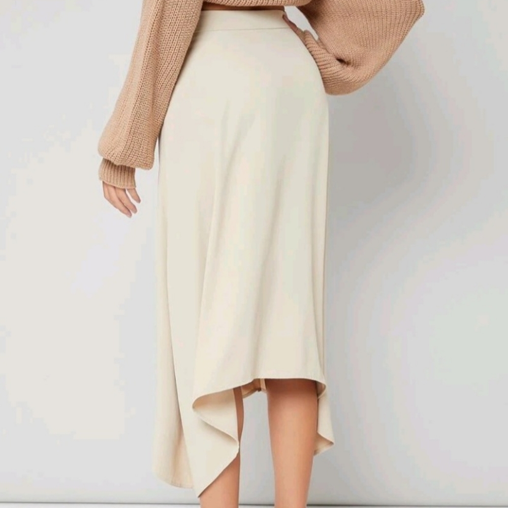 Asymmetrical Skirt - Picture 3 of 8